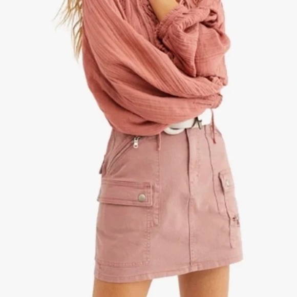 Free‎ People Women's Avenue Denim Mini Skirt 28 Dusty Lilac Utility Cotton Boho - Picture 1 of 10